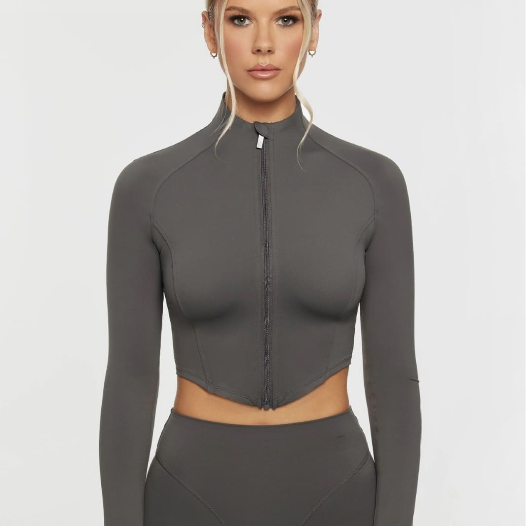 athletic wear vendors